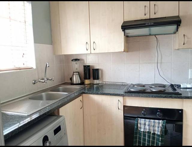 2 BEDROOM APARTMENT FOR SALE IN WILGEHEUWEL